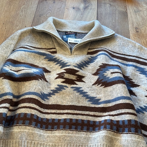Ariat Cream Zip-Up Sweater with Brown and Blue Southwestern Pattern - Picture 2 of 4
